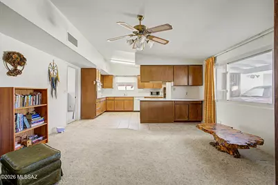 9033 E 31st Place, Tucson, AZ 85710 - Photo 11