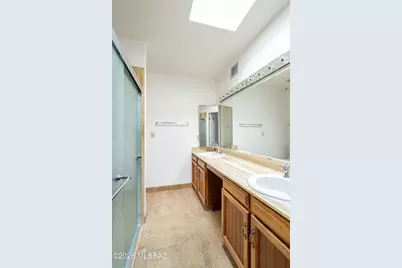 6533 N Foothills Drive, Tucson, AZ 85718 - Photo 19