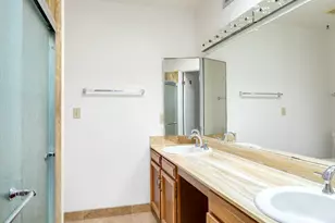 6533 N Foothills Dr, Tucson, AZ 85718 - Photo 19