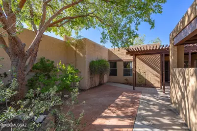 6533 N Foothills Drive, Tucson, AZ 85718 - Photo 1