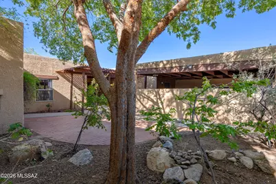 6533 N Foothills Drive, Tucson, AZ 85718 - Photo 27