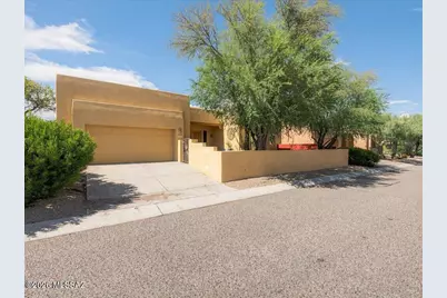 10647 E George Brookbank Place, Tucson, AZ 85747 - Photo 7