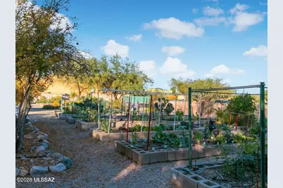 10647 E George Brookbank Place, Tucson, AZ 85747 - Photo 47