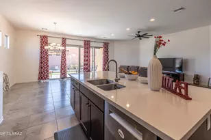8881 E Wright School Loop, Tucson, AZ 85715 - Photo 9