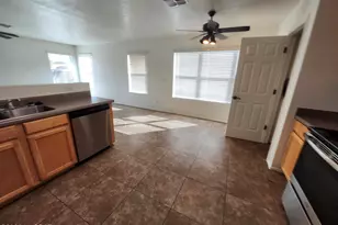 13697 E Oxmoor Valley Dr, Vail, AZ 85641 - Photo 7
