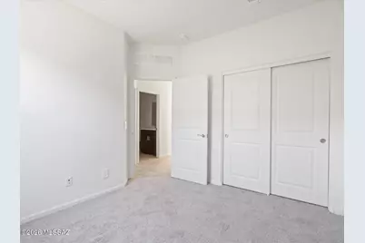 7927 S Walnutview Drive, Tucson, AZ 85757 - Photo 13