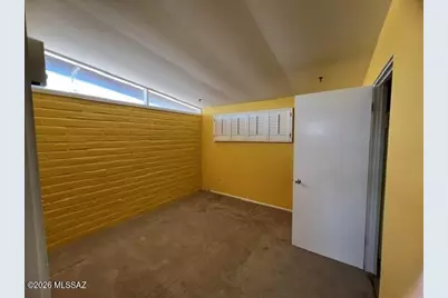 7017 E Luana Drive, Tucson, AZ 85710 - Photo 11