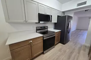 8919 E Calle Norlo, Tucson, AZ 85710 - Photo 9