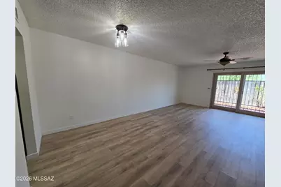 8919 E Calle Norlo, Tucson, AZ 85710 - Photo 3