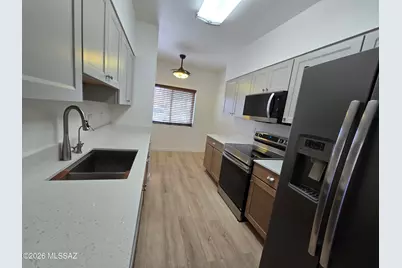8919 E Calle Norlo, Tucson, AZ 85710 - Photo 7