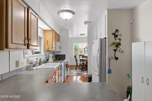 2842 S Western Way Cir, Tucson, AZ 85713 - Photo 13
