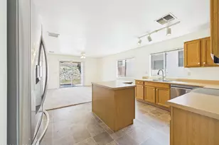 9947 E Denver Hill Dr, Tucson, AZ 85748 - Photo 5