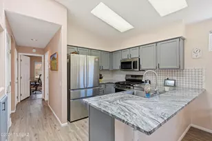 14311 N Carissa Dr, Oro Valley, AZ 85755 - Photo 7