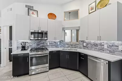 995 N Rams Head Road, Green Valley, AZ 85614 - Photo 23