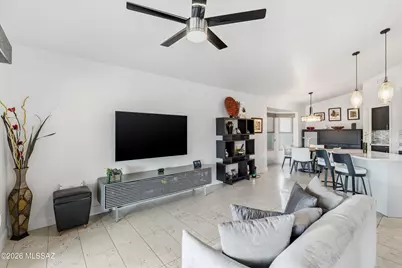 995 N Rams Head Road, Green Valley, AZ 85614 - Photo 13