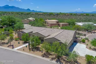 882 E Vault Mine Ct, Green Valley, AZ 85614 - Photo 3