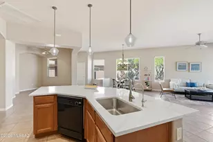 12771 N New Reflection Dr, Marana, AZ 85658 - Photo 15