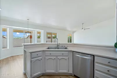 64601 E Catalina View Drive, Saddlebrooke, AZ 85739 - Photo 23