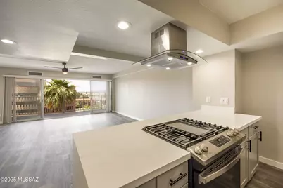 425 W Paseo Redondo #2J, Tucson, AZ 85701 - Photo 5