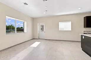 6131 E 27th St, Tucson, AZ 85711 - Photo 9