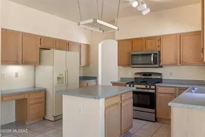 461 E Covered Wagon Drive, Tucson, AZ 85704 - Photo 13