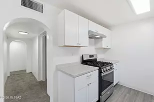 2720 N Fritz Dr, Tucson, AZ 85705 - Photo 9