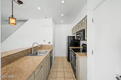 6690 E Calle Alegria #C, Tucson, AZ 85715 - Photo 9