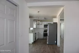 6526 E Calle Dened, Tucson, AZ 85710 - Photo 5