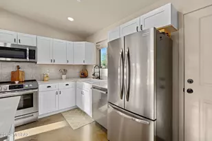 7985 N Pleasant Ln, Tucson, AZ 85743 - Photo 15