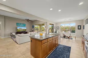 521 N Easter Lily Ln, Green Valley, AZ 85614 - Photo 9