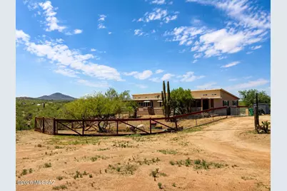7342 S Pistol Hill Road, Vail, AZ 85641 - Photo 1