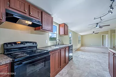 33876 S Lindell Lane, Oracle, AZ 85623 - Photo 9