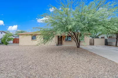 4873 E 17th Street, Tucson, AZ 85711 - Photo 1