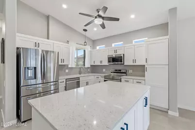 4687 S Holly Rose Drive, Green Valley, AZ 85622 - Photo 3