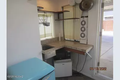 694 E Adams Street, Tucson, AZ 85719 - Photo 9