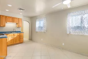 1941 S Cloverland Ave, Tucson, AZ 85711 - Photo 5