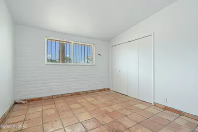 8701 E Baker Street, Tucson, AZ 85710 - Photo 27