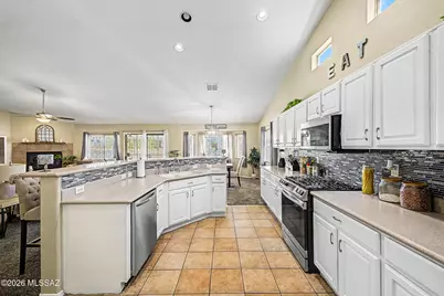 7561 S Woodbury Grove Drive, Tucson, AZ 85757 - Photo 13