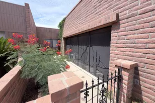 1669 W Calle Del Grajo, Green Valley, AZ 85622 - Photo 13