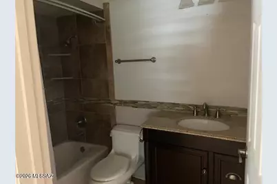 422 E Las Milpas, Green Valley, AZ 85614 - Photo 7