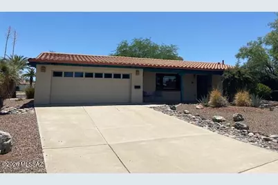 422 E Las Milpas, Green Valley, AZ 85614 - Photo 1