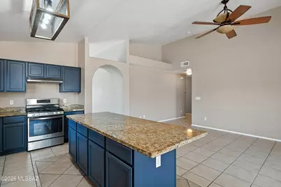 7997 E Snakeroot Drive, Tucson, AZ 85710 - Photo 11