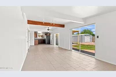 6735 E Montecito Drive, Tucson, AZ 85710 - Photo 5