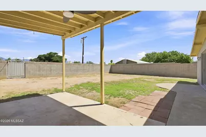6735 E Montecito Drive, Tucson, AZ 85710 - Photo 31