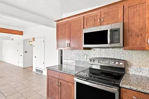 6735 E Montecito Dr, Tucson, AZ 85710 - Photo 9
