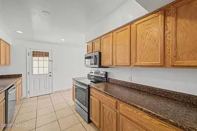 7102 E 33rd Place, Tucson, AZ 85710 - Photo 15