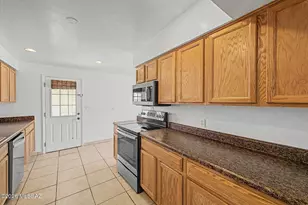 7102 E 33rd Pl, Tucson, AZ 85710 - Photo 15