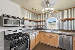 2842 E Stratford Dr, Tucson, AZ 85716 - Photo 9