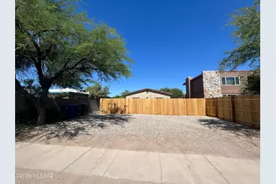 512 N Cherokee Avenue, Tucson, AZ 85745 - Photo 1