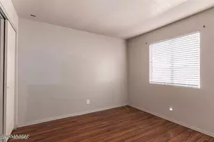 1940 W Chardonnay Dr, Tucson, AZ 85746 - Photo 9